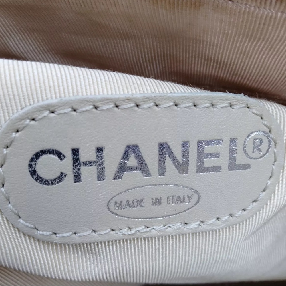 Excellent Condition Authentic Chanel Hand Bag Beige Lamb Skin - Picture 6 of 17